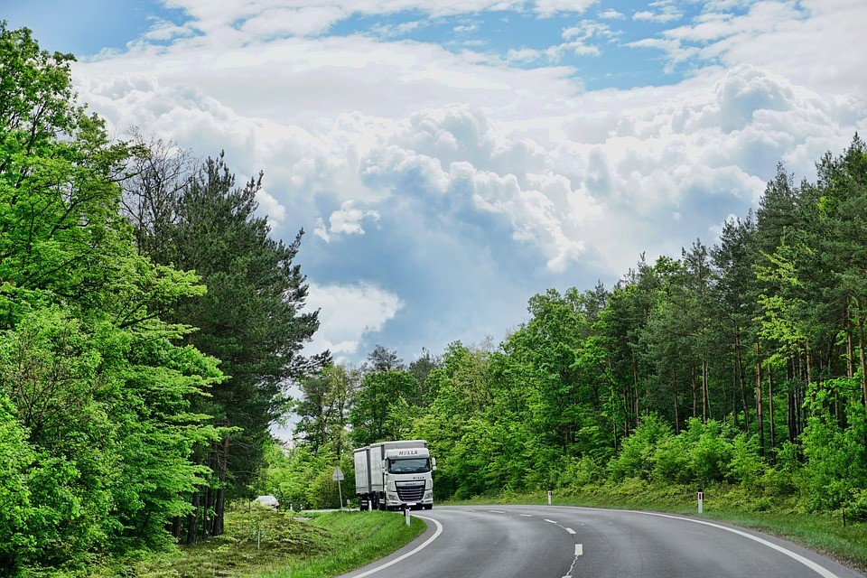 Krajowy i międzynarodowy transport chłodniczy, samochód chłodnia do 3,5 tony